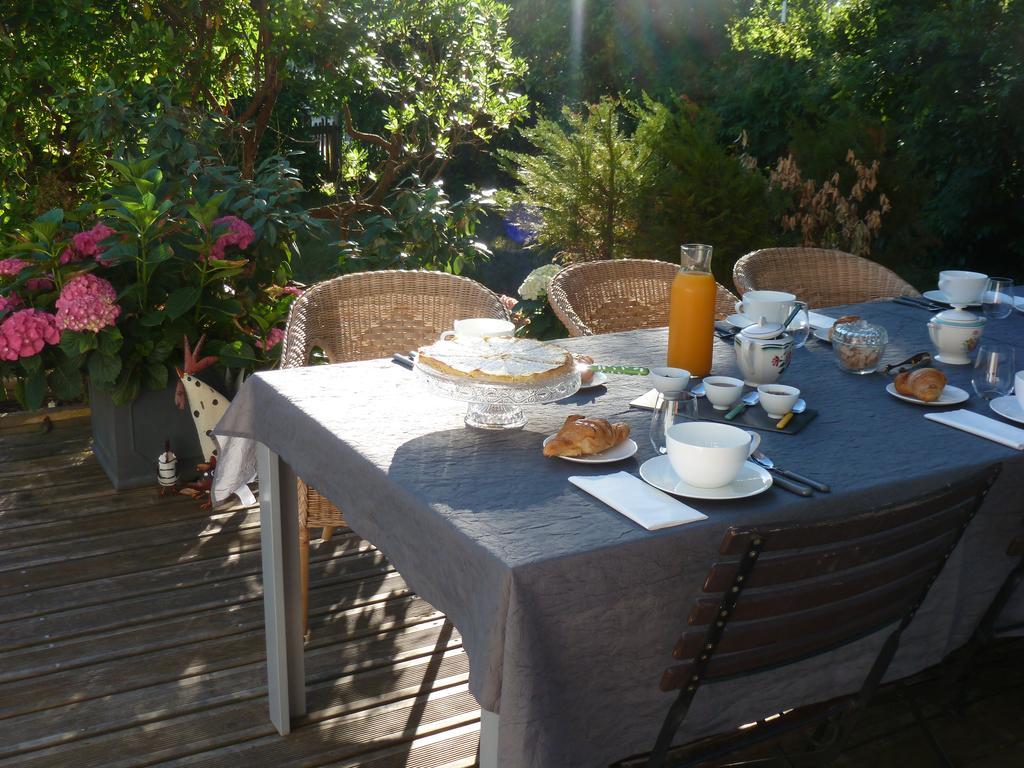 Les Eaux Qui Rient Bed and Breakfast Sanguinet Exteriör bild